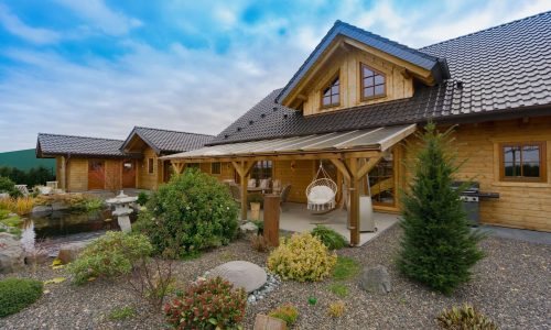 LeonWood-Blockhaus-Alpblick_04_Terrasse