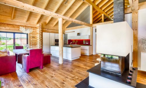 LeonWood_Blockhaus_Espoo-deluxe_1606S_05_offenes-Wohnen_rgb